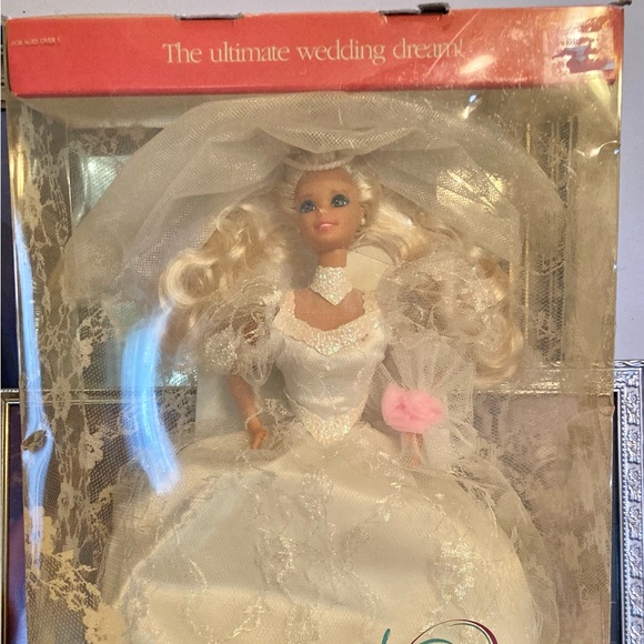 1989 Wedding Fantasy Barbie - Picture 2 of 6